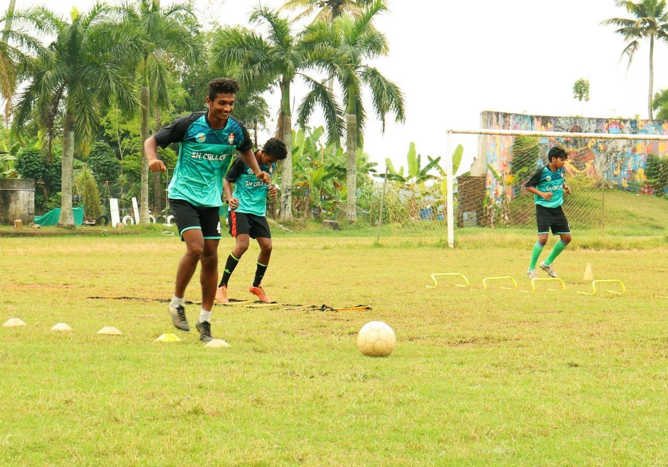 SPORTS & RECREATION