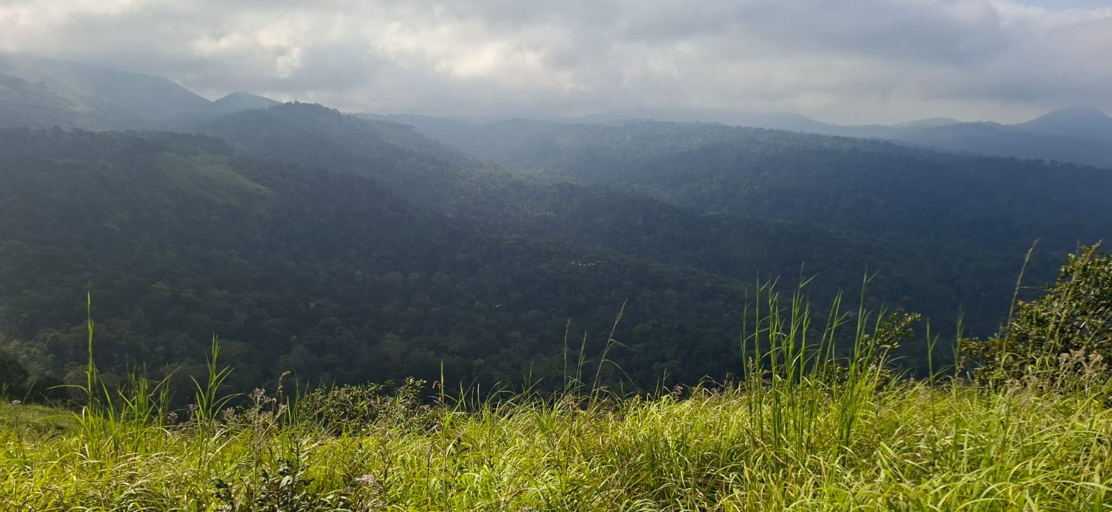 Adventure Club Takes Students on Two-Day Trekking Expedition to Mulanthandumala (3)
