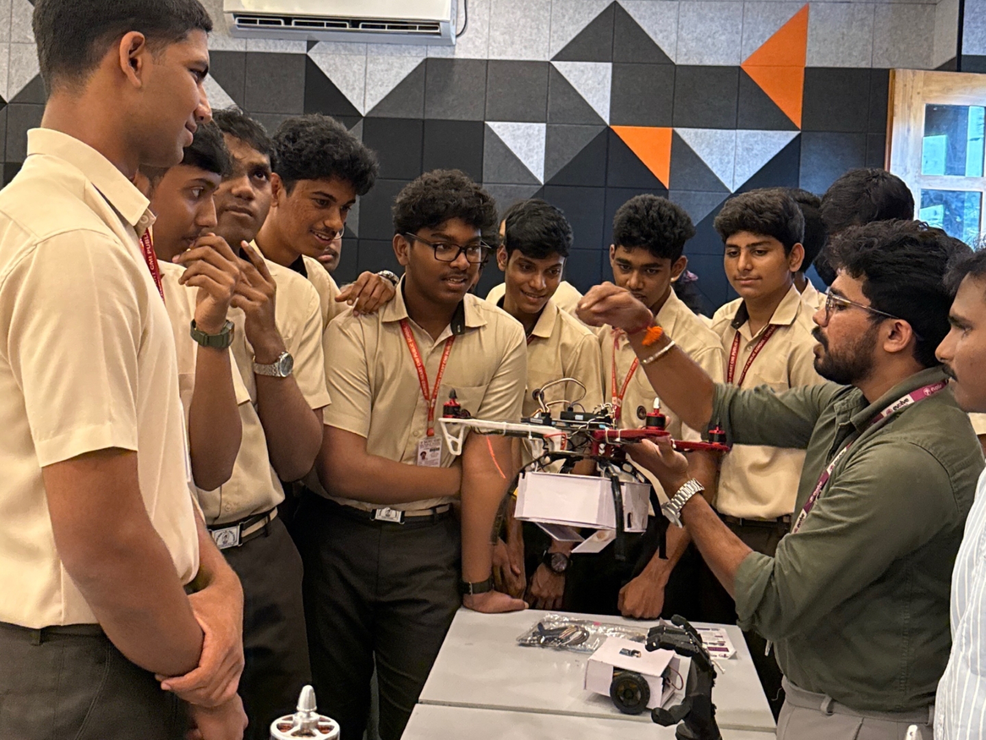 Intellibot 2k25: AI Projects and Robotics Expo