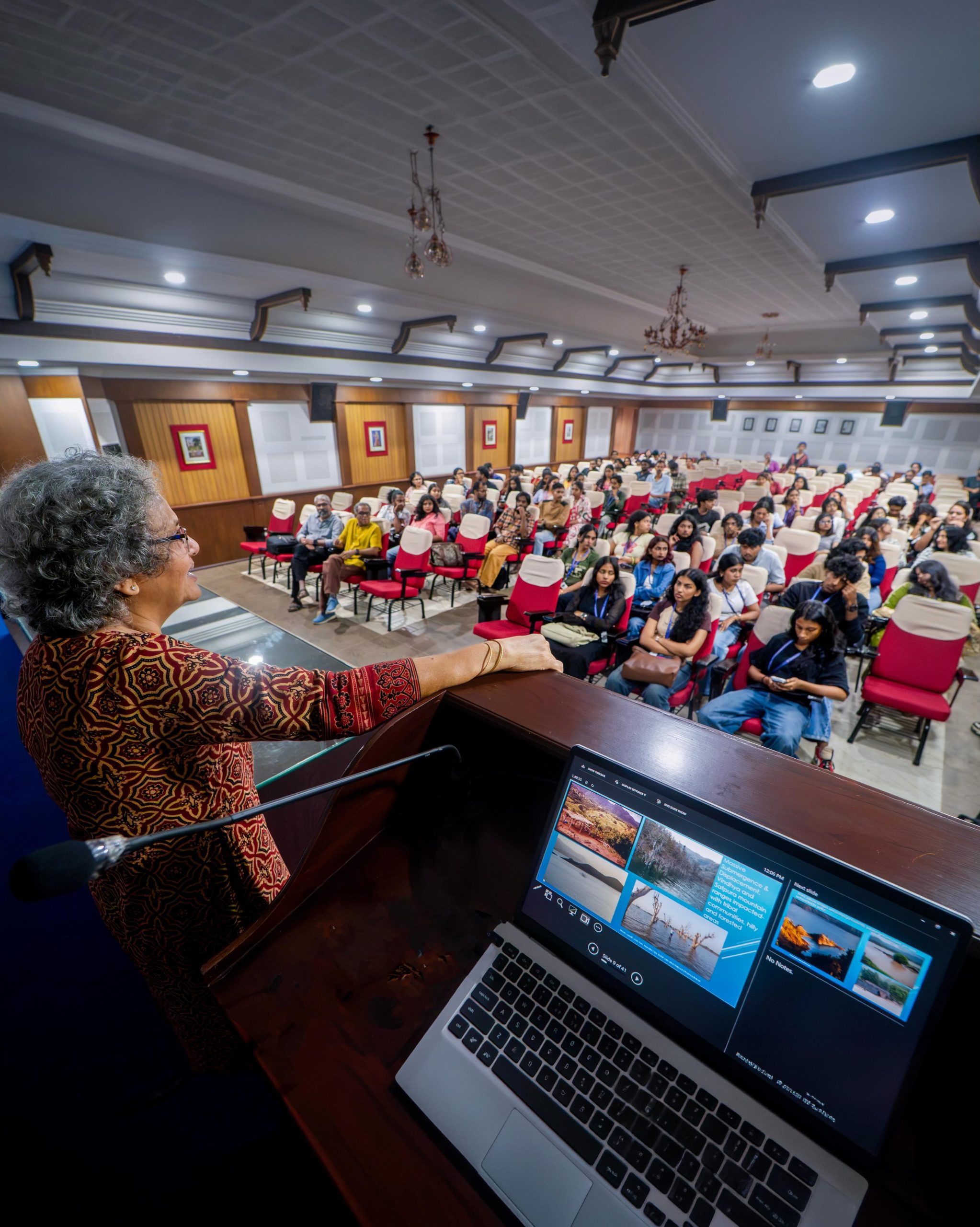Kochi Biennale Hosts ‘Let’s Talk’ Session on Narmada Movement at Sacred Heart College (1)