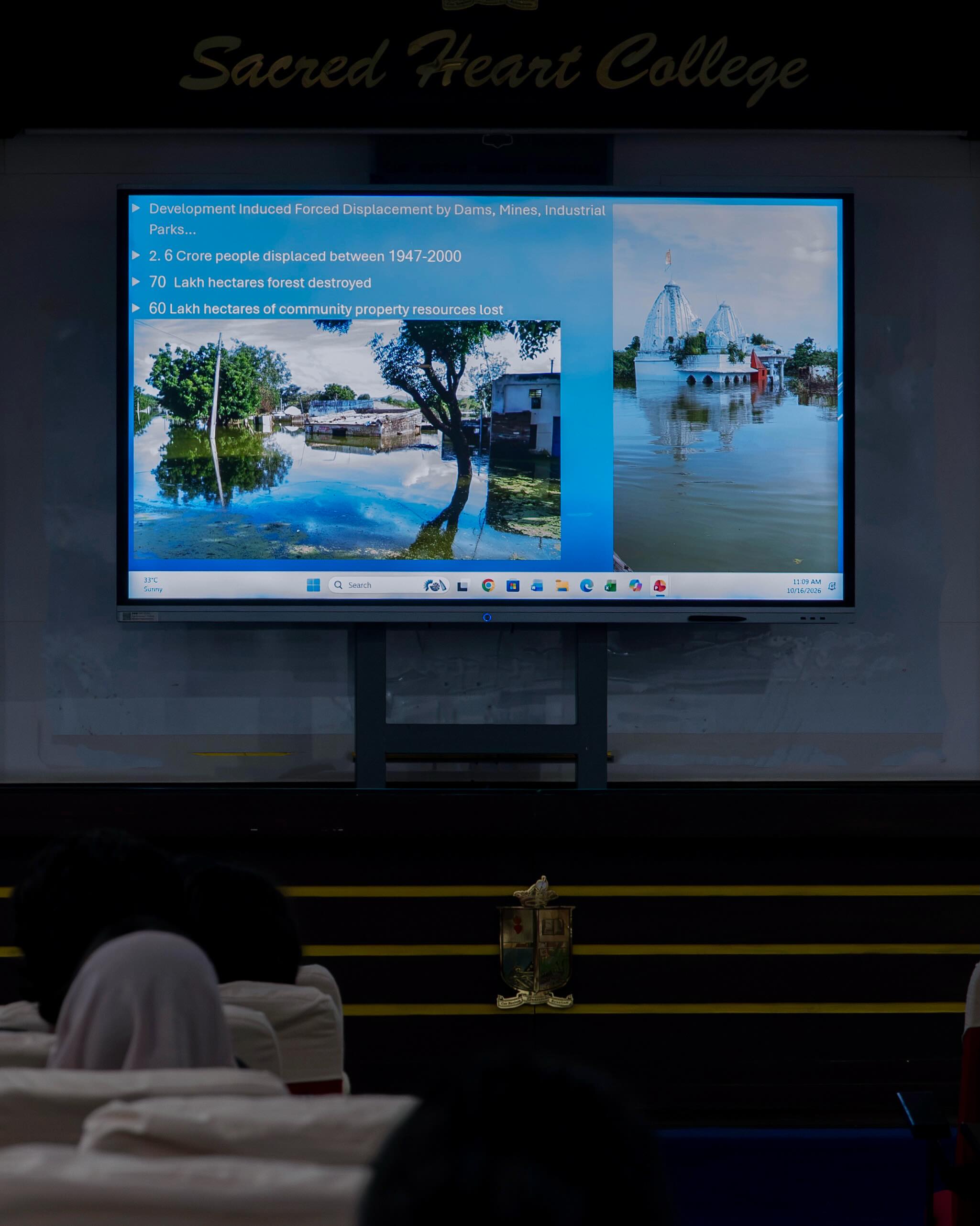 Kochi Biennale Hosts ‘Let’s Talk’ Session on Narmada Movement at Sacred Heart College (14)