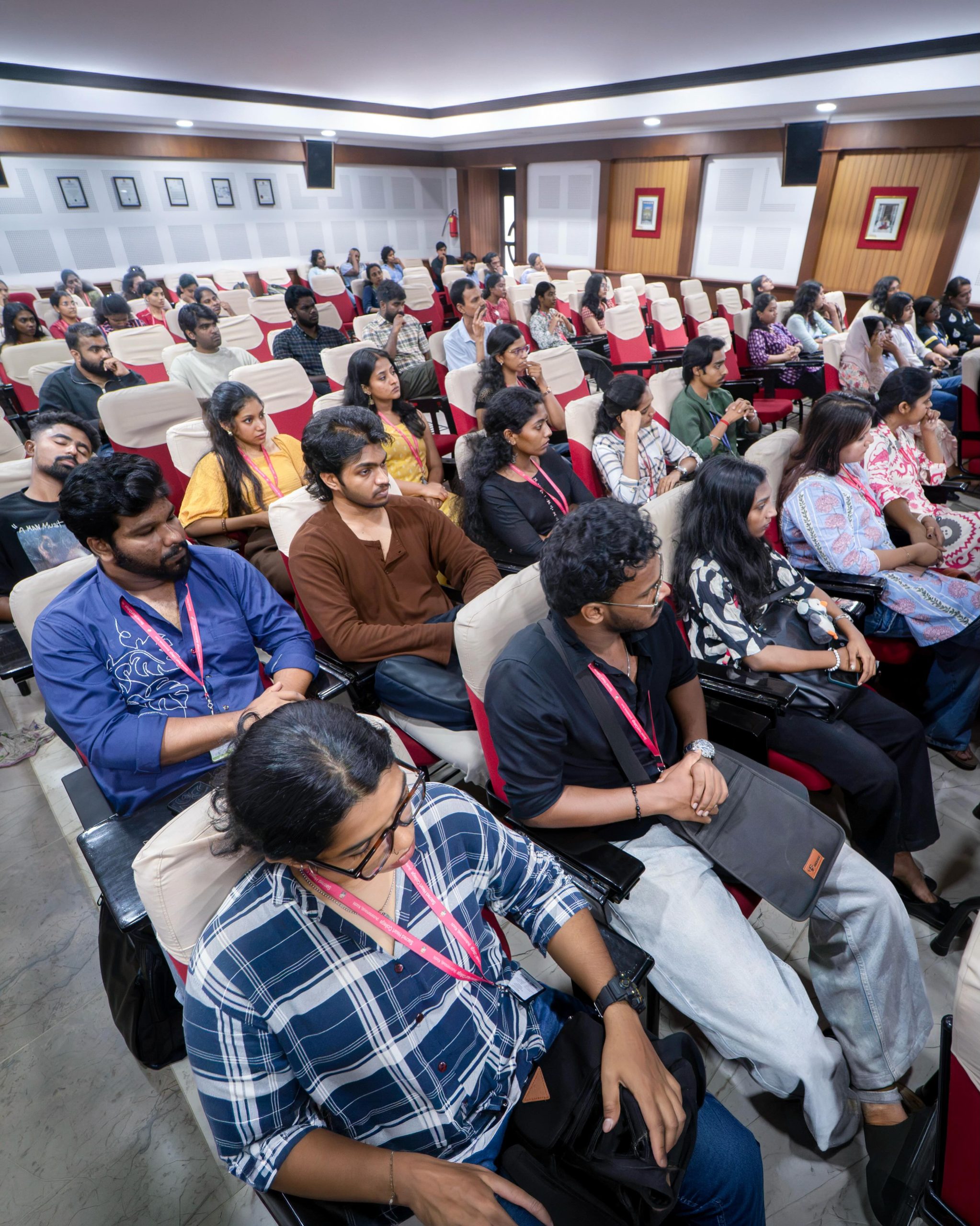 Kochi Biennale Hosts ‘Let’s Talk’ Session on Narmada Movement at Sacred Heart College (8)