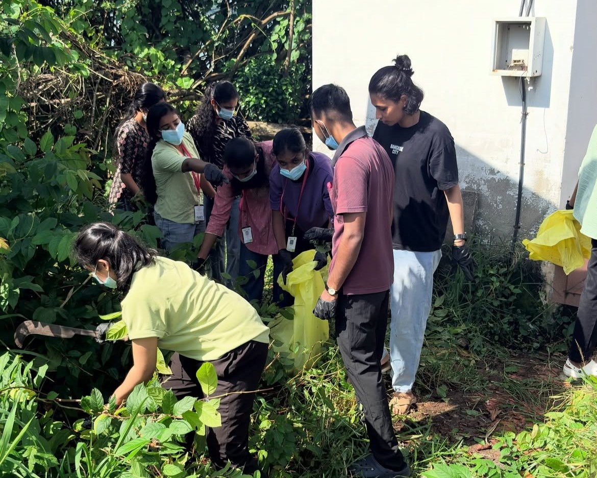 SH College Students Lead Kumbalam Cleanliness Drive and Awareness Programme on Social Conservation Day (3)