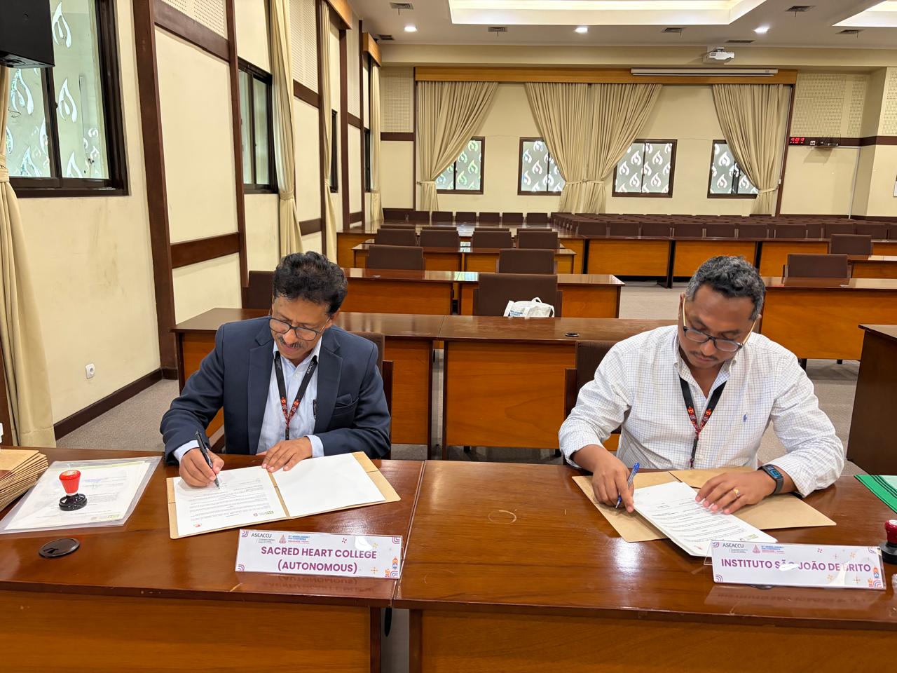 Sacred Heart College Signs 19 New International MoUs at 32nd ASEACCU General Assembly in Indonesia (8)