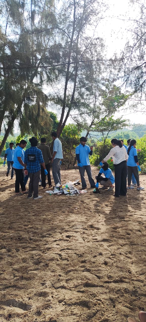 Students Participate in Coastal Cleanup Drive at Valappu Beach (1)